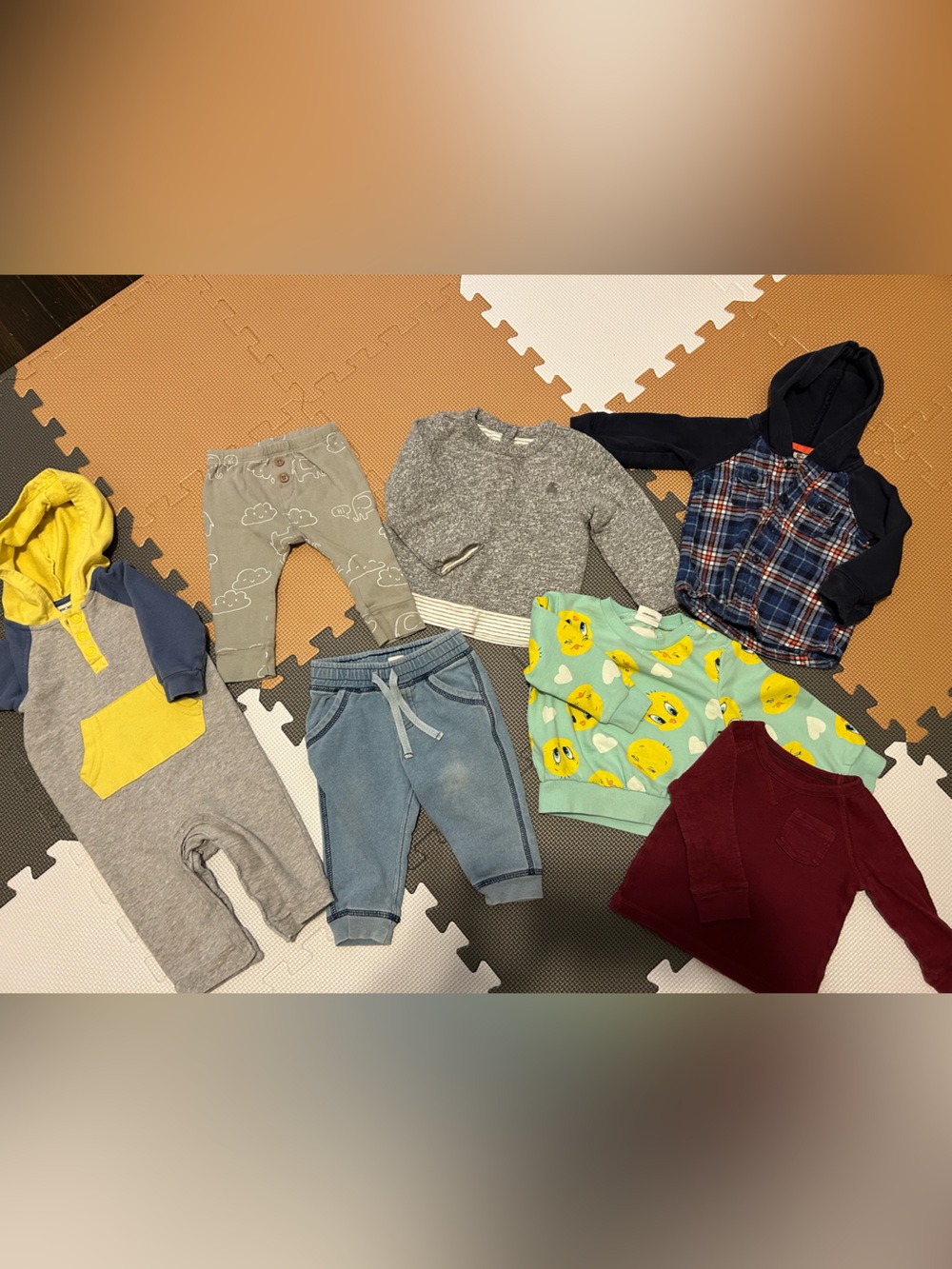 Baby clothes bundle 6M - 7 pieces
